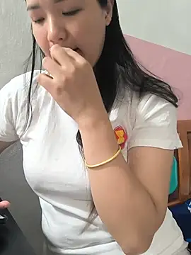 Snapshot of Sisilaydy_01 chatting on June 2026 04:35:02 PM Sisilaydy 01 online show from June 2026 04:35:02 PM