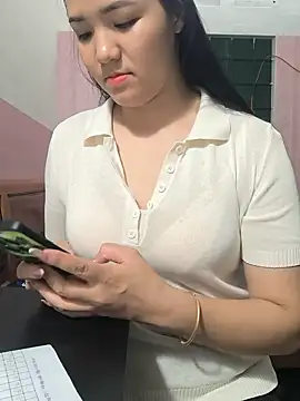 Snapshot of Sisilaydy_01 chatting on July 2026 05:12:02 PM Sisilaydy 01 online show from July 2026 05:12:02 PM