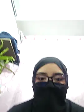 Snapshot of Dalia_Reem chatting on December 2025 12:23:02 PM Dalia Reem online show from December 2025 12:23:02 PM