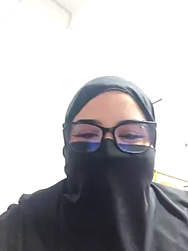 Snapshot of Dalia_Reem chatting on January 2026 07:17:01 PM Dalia Reem online show from January 2026 07:17:01 PM