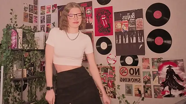 JeaneneWoltz online show from January 2026 09:03:01 AM