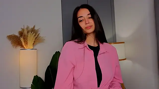 EmmyNoel online show from December 2025 07:27:02 AM