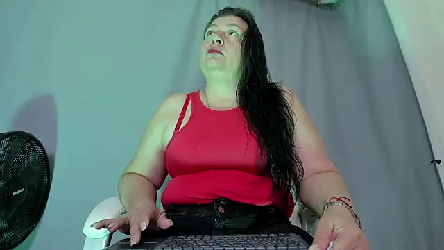 Samanrtha17 online show from January 2026 11:34:01 AM