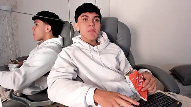  TaylorBlack online show from March 2026 11:36:02 AM