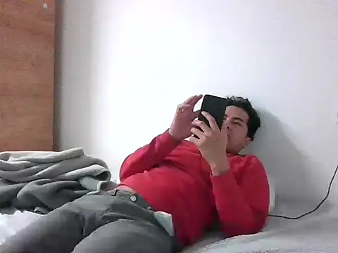 Snapshot of sweetpinoy2027 chatting on January 2026 04:45:02 PM sweetpinoy2027 online show from January 2026 04:45:02 PM