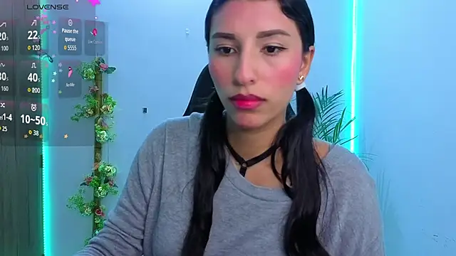 vieernes online show from February 2026 01:35:02 AM