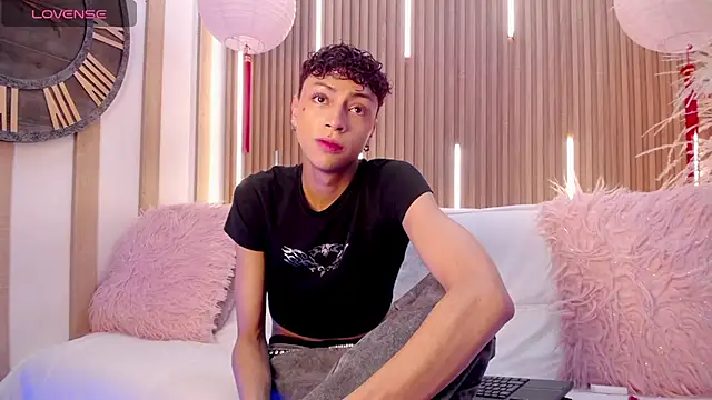 Snapshot of Owen_JP chatting on January 2026 01:35:01 PM Owen JP online show from January 2026 01:35:01 PM