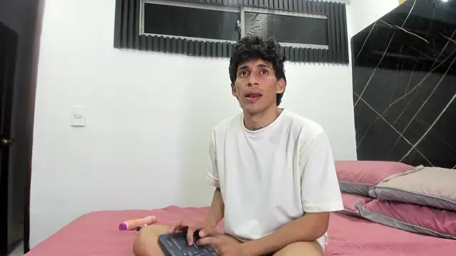 Emer santos online show from January 2026 07:59:01 PM