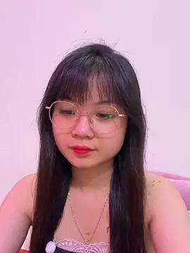 Snapshot of ___KARA___ chatting on July 2026 01:05:02 AM KARA online show from July 2026 01:05:02 AM