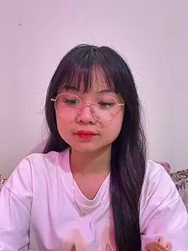 Snapshot of ___KARA___ chatting on July 2026 08:32:02 AM KARA online show from July 2026 08:32:02 AM