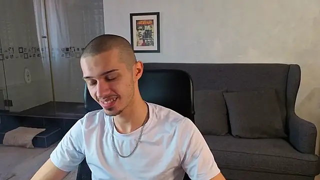 KaydenDrew online show from April 2026 11:04:02 AM