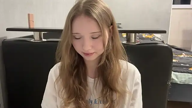 Princessofcashe online show from December 2025 04:13:02 PM