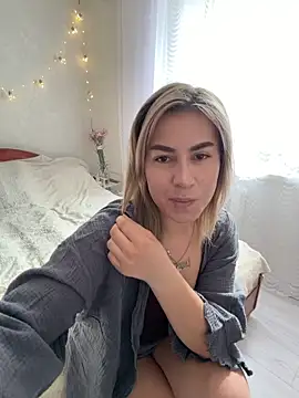 Snapshot of Roxi_Joy chatting on March 2026 10:41:01 AM Roxi Joy online show from March 2026 10:41:01 AM