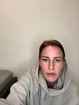 Snapshot of Klarry69 chatting on April 2026 07:58:02 PM Klarry69 online show from April 2026 07:58:02 PM