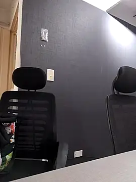 Snapshot of Venuz_Rivers_ chatting on December 2025 01:17:01 PM Venuz Rivers online show from December 2025 01:17:01 PM