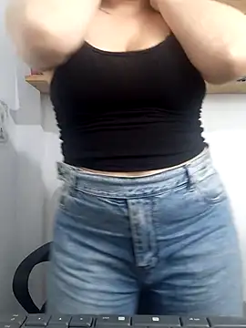 SofiEsteves online show from March 2026 04:56:01 PM