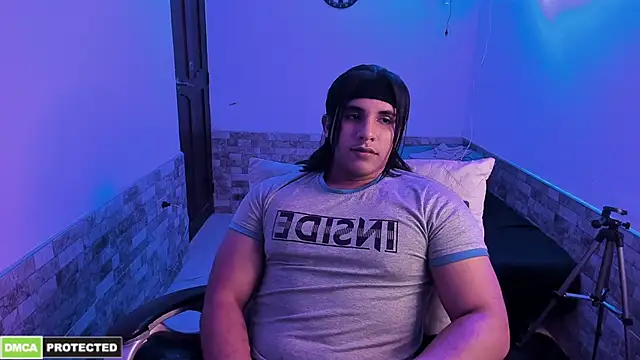latinboyfit online show from March 2026 10:23:02 AM