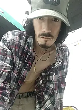 Snapshot of sk8-boy chatting on May 2026 04:03:01 PM sk8-boy online show from May 2026 04:03:01 PM
