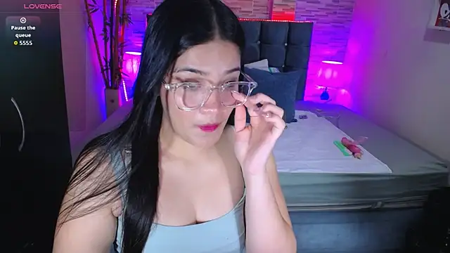 Valeri hot22 online show from March 2026 09:27:02 PM