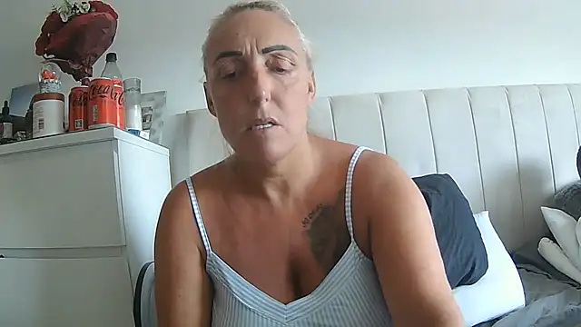 theblondecocklover online show from July 2026 05:59:01 PM