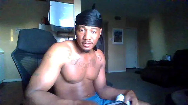Snapshot of KingDes55 chatting on August 2026 12:10:02 PM KingDes55 online show from August 2026 12:10:02 PM