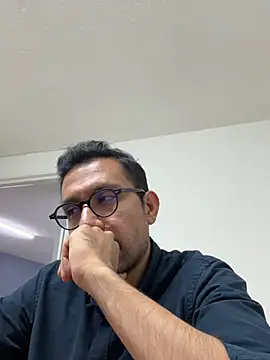 Snapshot of AdrianGarcia89 chatting on April 2026 02:00:01 AM AdrianGarcia89 online show from April 2026 02:00:01 AM