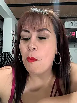 Snapshot of Natymendoza998 chatting on May 2026 10:51:02 PM Natymendoza998 online show from May 2026 10:51:02 PM