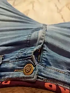 AqueousCrepe online show from February 2026 12:36:01 PM