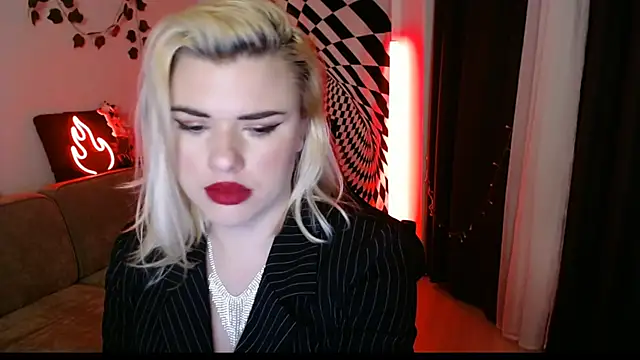 Ariana Saint online show from February 2026 05:20:01 PM