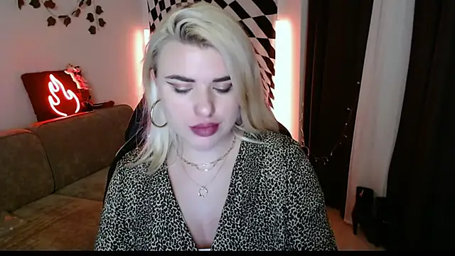 Ariana Saint online show from March 2026 08:53:01 PM