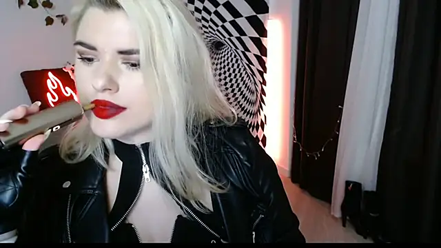 Ariana Saint online show from April 2026 07:44:01 PM