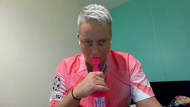 Bendoverbetty3 online show from January 2026 09:09:01 PM