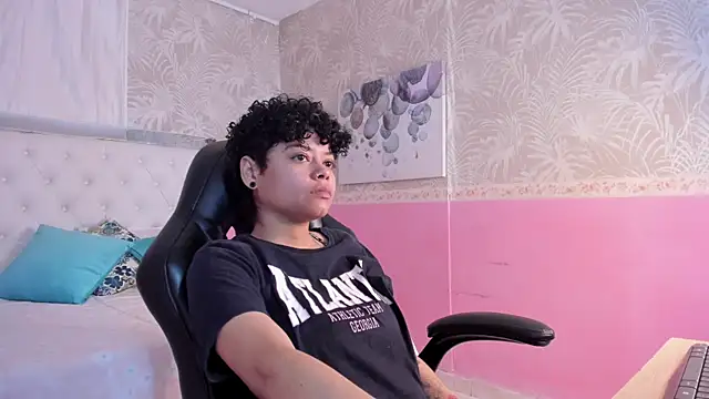 Sasha Venom online show from December 2025 01:28:01 PM