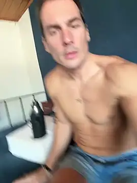 maximuss789 online show from April 2026 02:14:02 PM