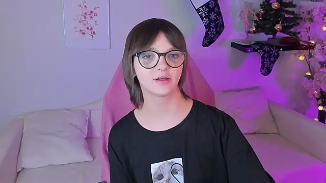 LetoriaNotley online show from January 2026 08:32:01 PM