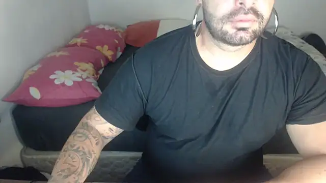 Snapshot of drlluis chatting on March 2026 12:14:01 AM drlluis online show from March 2026 12:14:01 AM