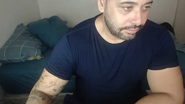 Snapshot of drlluis chatting on April 2026 05:13:02 PM drlluis online show from April 2026 05:13:02 PM