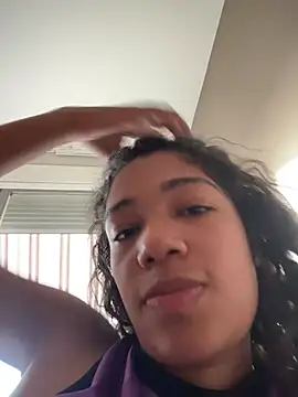 Snapshot of MikaScarlet chatting on April 2026 05:35:01 PM MikaScarlet online show from April 2026 05:35:01 PM