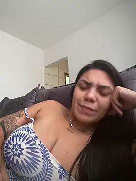 Snapshot of Nini_ chatting on April 2026 02:32:02 PM Nini online show from April 2026 02:32:02 PM