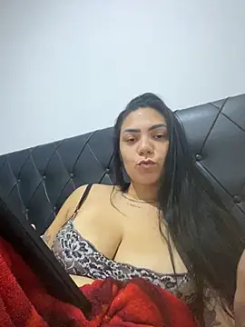 Snapshot of Nini_ chatting on April 2026 04:48:01 PM Nini online show from April 2026 04:48:01 PM