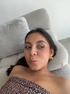 Nicollewest1 online show from March 2026 08:19:02 PM