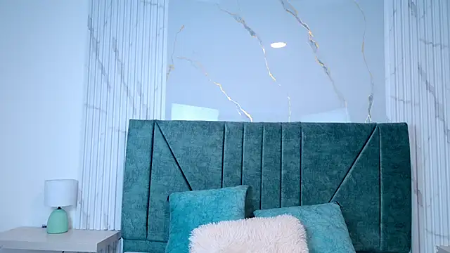 sophieedear online show from March 2026 10:49:01 PM