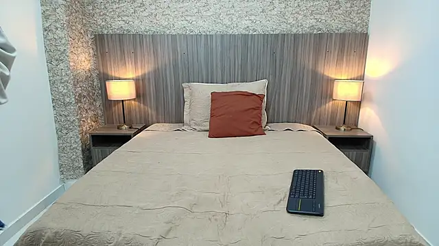 Snapshot of zoe_bermudez chatting on January 2026 11:24:02 AM zoe bermudez online show from January 2026 11:24:02 AM