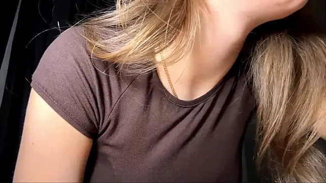 Snapshot of lisa_montana chatting on January 2026 06:15:02 AM lisa montana online show from January 2026 06:15:02 AM