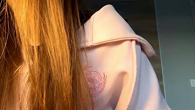 Snapshot of lisa_montana chatting on February 2026 06:23:01 AM lisa montana online show from February 2026 06:23:01 AM