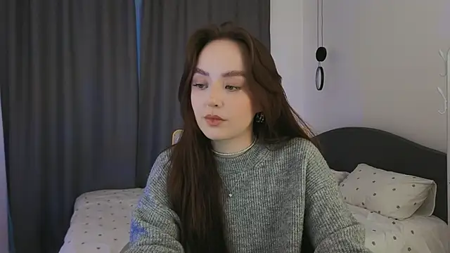 fallin lovee online show from April 2026 01:34:01 PM