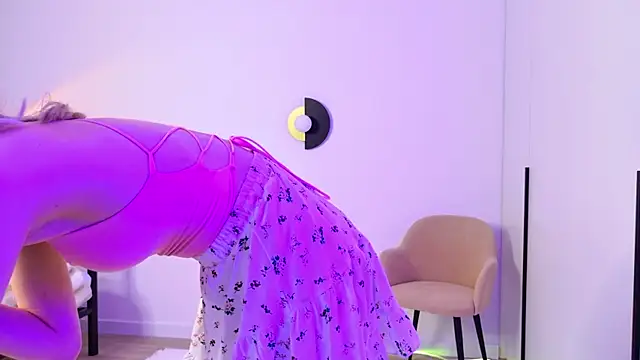 MidnightLily  online show from April 2026 02:09:02 AM