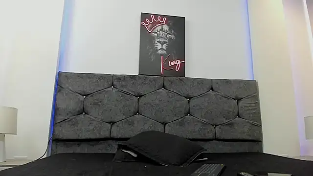 Eliot X online show from January 2026 07:08:02 PM