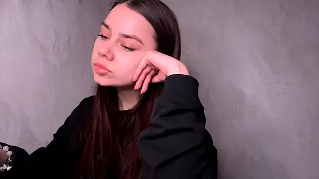 MiloyNoir online show from January 2026 03:27:01 PM