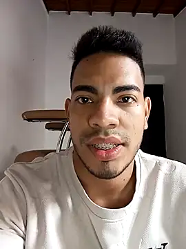 Moreno latino sex online show from December 2025 05:09:01 PM